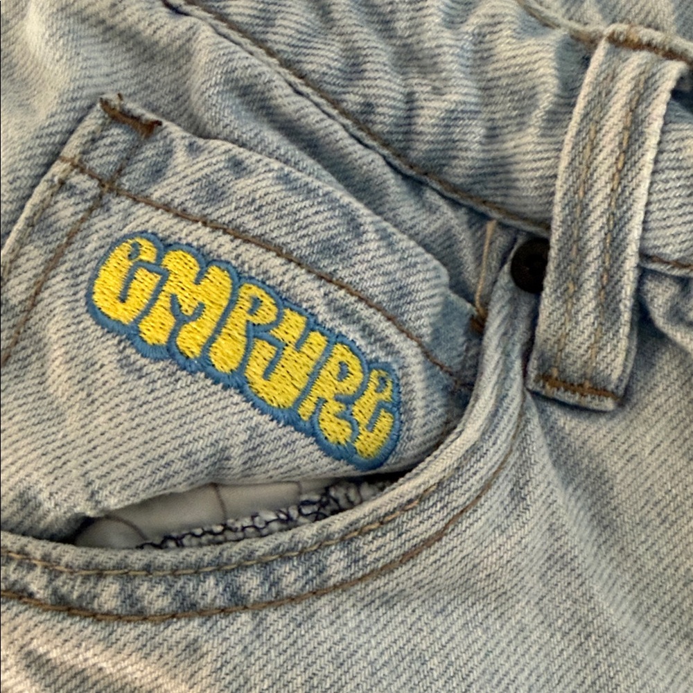 Empyre Light Wash Relaxed Jeans - Picture 3 of 5